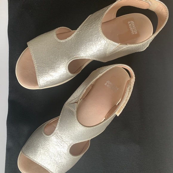 Johnson & Murphy Platform Silver Metallic Suede Lightweight Size 9M - Picture 4 of 5